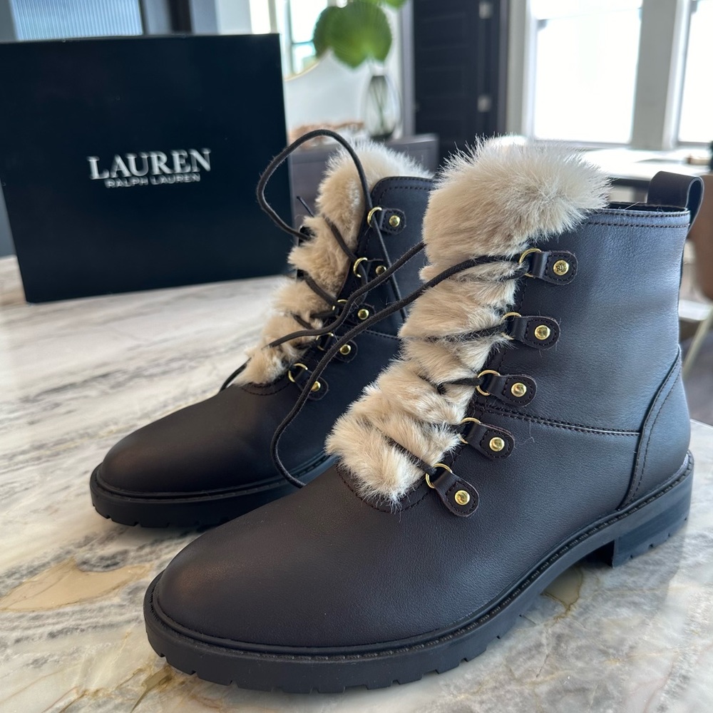 RALPH LAUREN Lace up Leather Fur boots 9.5 NEW